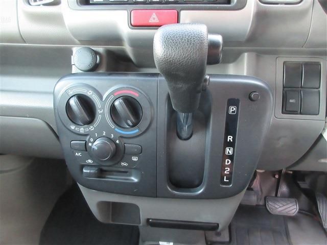 صورة مصغرة 15 لـ 2021 Nissan NV100CLIPPER RIO