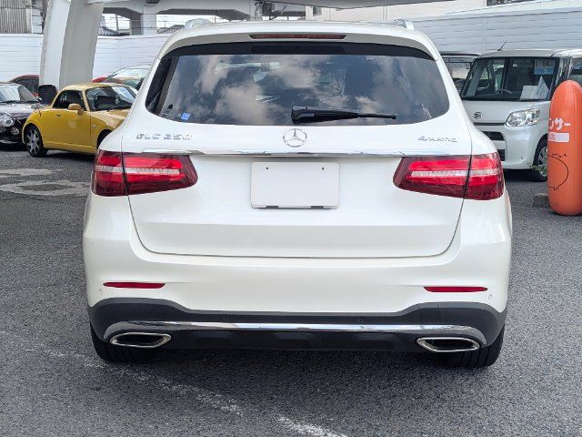 2016 Mercedes-BENZ GLC 照片 6