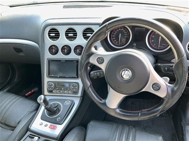 صورة 6 لـ 2010 ALFA Romeo 159