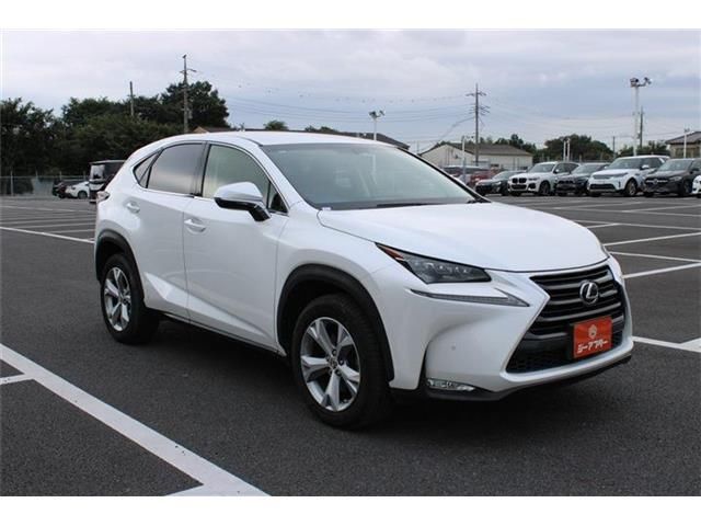 صورة 8 لـ 2014 Lexus NX