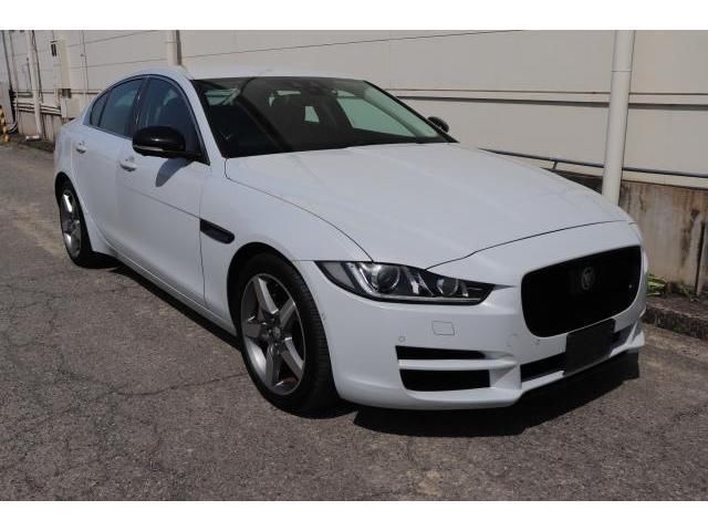 2015 Jaguar XE 照片 1