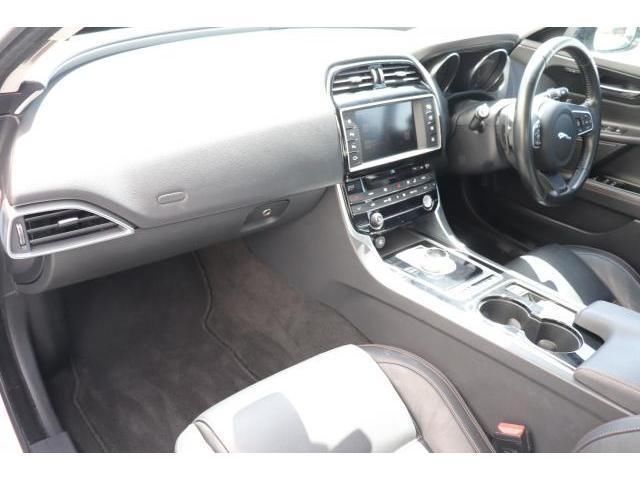 2015 Jaguar XE 照片 3