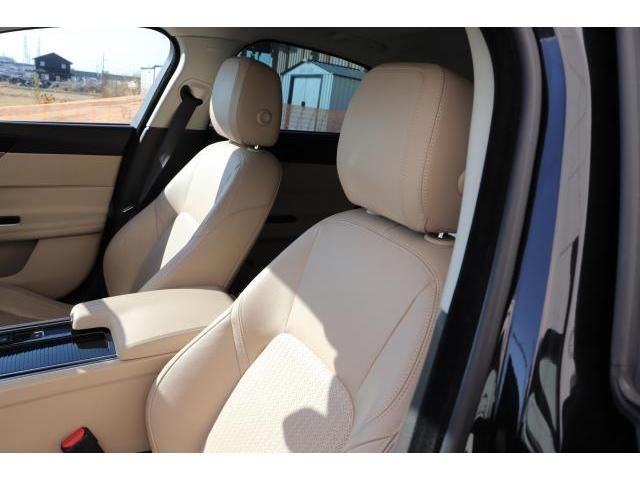 2016 Jaguar XF — миниатюра 6