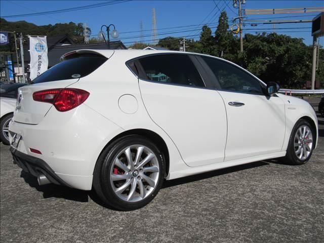 صورة مصغرة 2 لـ 2012 ALFA Romeo GIULIETTA