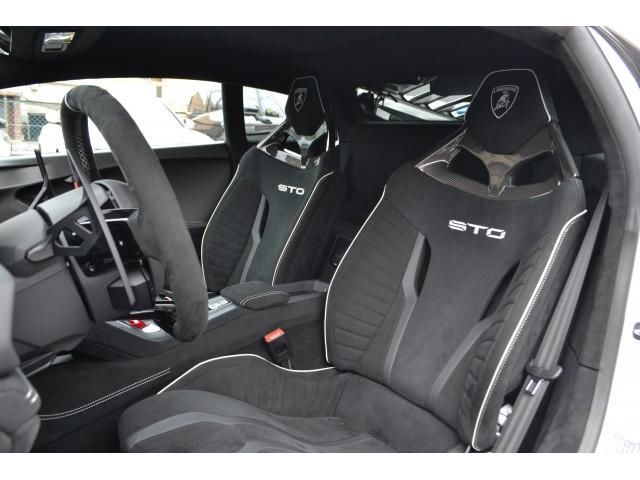 2022 Lamborghini HURACAN 缩略图 6