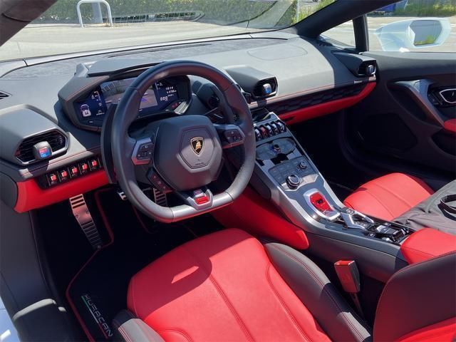 2018 Lamborghini HURACAN thumbnail 9