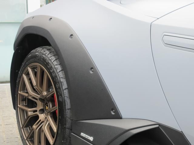 2024 Lamborghini HURACAN thumbnail 7