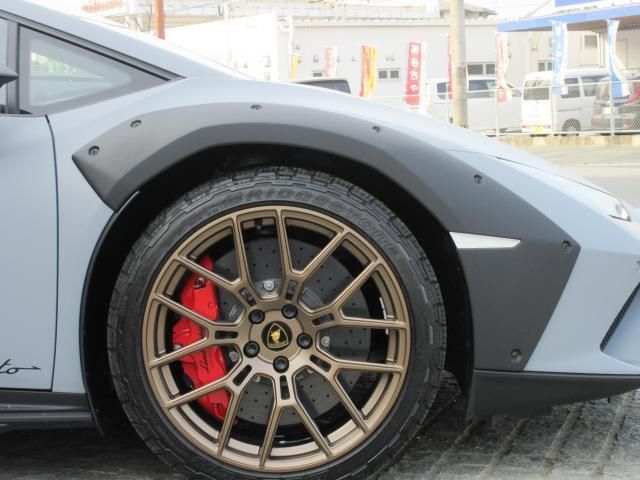 2024 Lamborghini HURACAN thumbnail 8