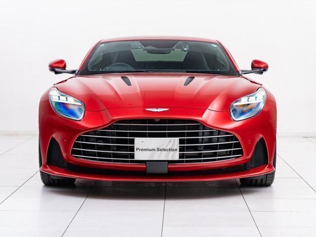 2024 Aston Martin DB12 — миниатюра 6