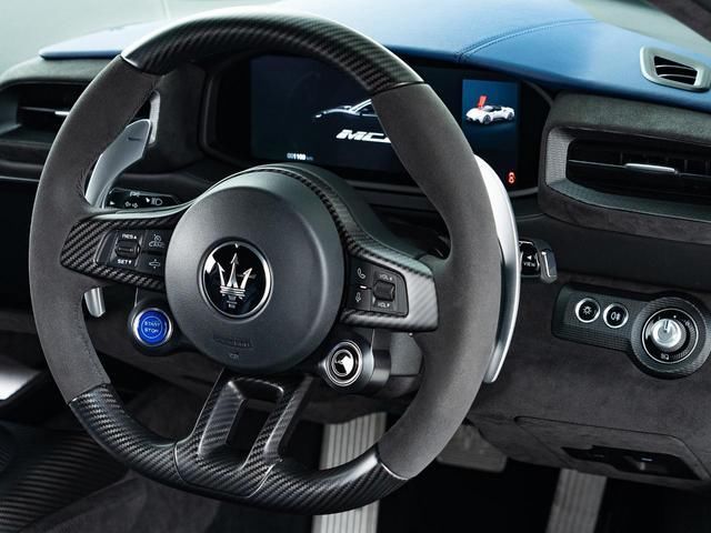 صورة 7 لـ 2023 Maserati MC20