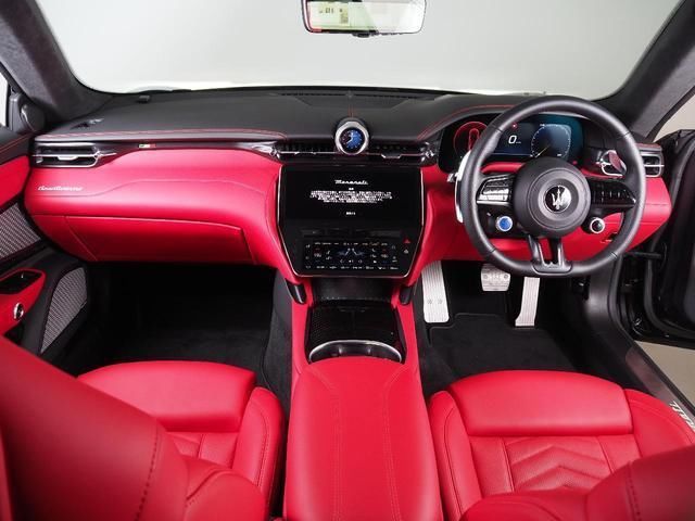 2024 Maserati GRAN TURISMO photo 3