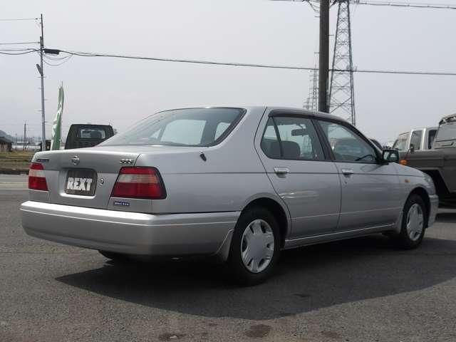 صورة 7 لـ 1996 Nissan BLUEBIRD