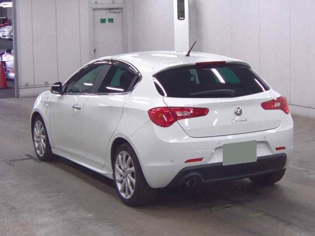2013 ALFA Romeo GIULIETTA 缩略图 2