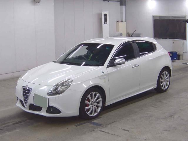 2013 ALFA Romeo GIULIETTA 缩略图 5