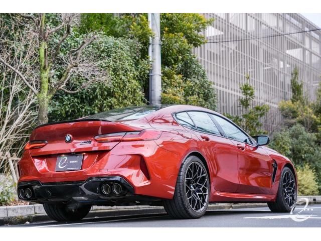 صورة 3 لـ 2020 BMW M8