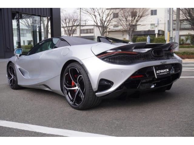 صورة 3 لـ 2024 Mclaren 750S SPIDER