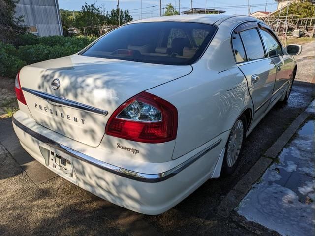 صورة 8 لـ 2005 Nissan PRESIDENT