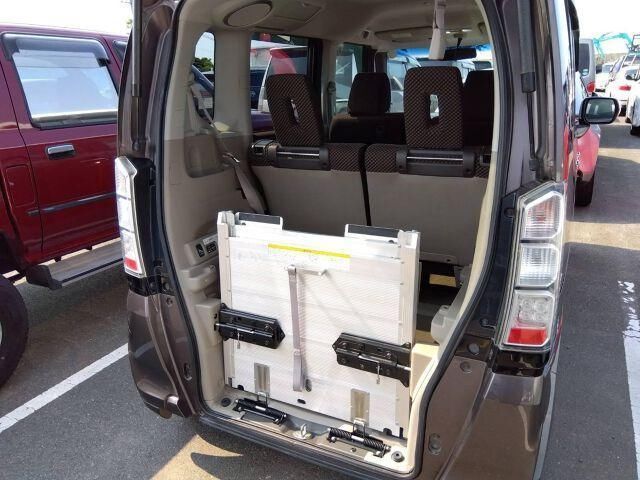 صورة 7 لـ 2012 Honda N-BOX+