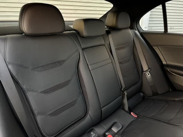 2025 Mercedes-BENZ C-CLASS 照片 5
