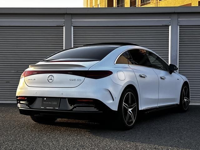 2023 Mercedes-BENZ EQE photo 3