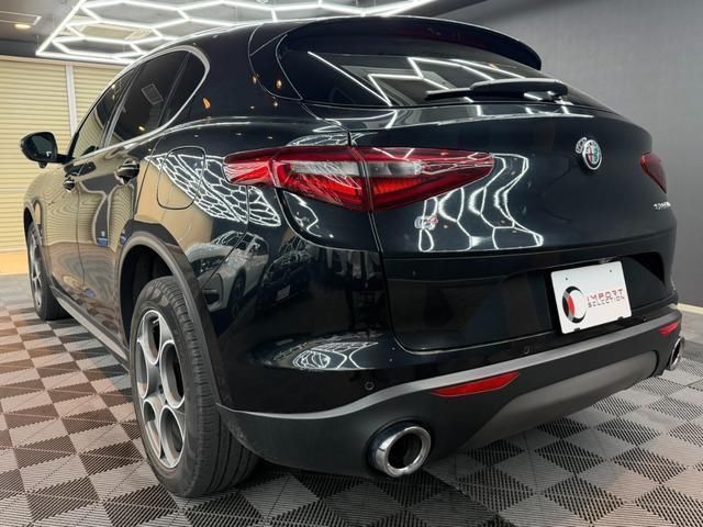 صورة 7 لـ 2018 ALFA Romeo STELVIO