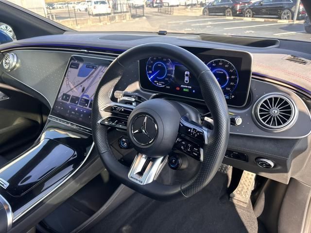 2023 Mercedes-BENZ EQE photo 2