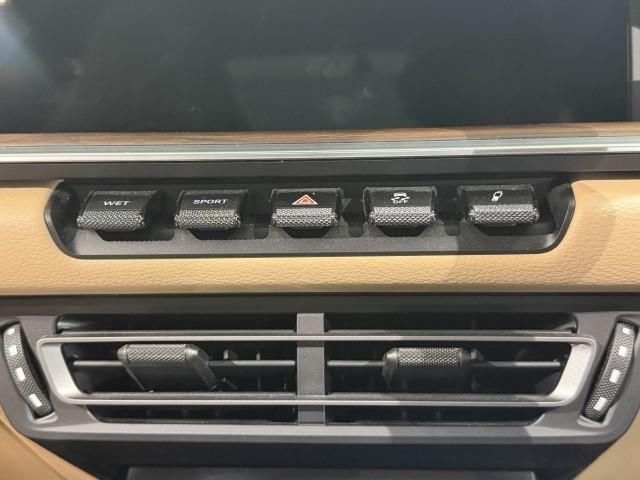 صورة مصغرة 8 لـ 2021 Porsche 911
