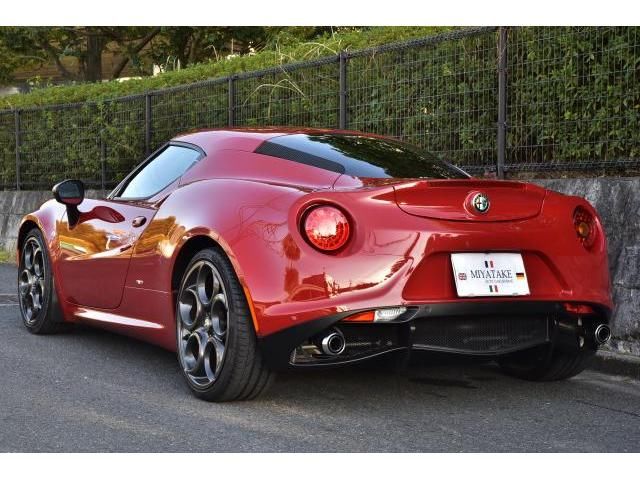 صورة 2 لـ 2015 ALFA Romeo 4C