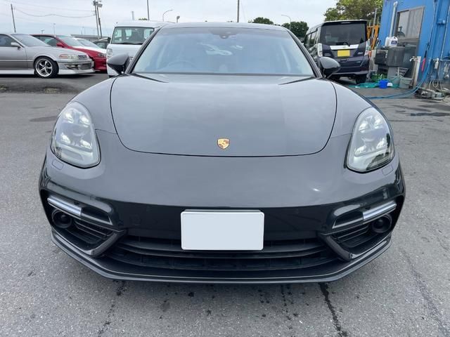 2019 Porsche PANAMERA — миниатюра 2
