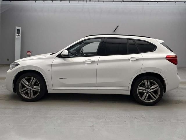 2017 BMW X1 photo 6
