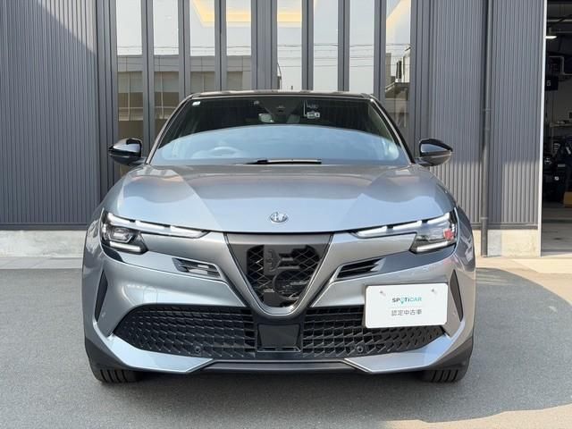 2025 ALFA Romeo JUNIOR 照片 2