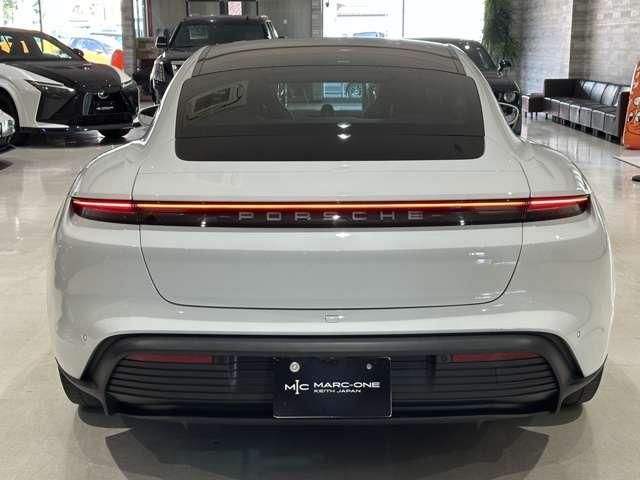 2021 Porsche TAYCAN — миниатюра 7