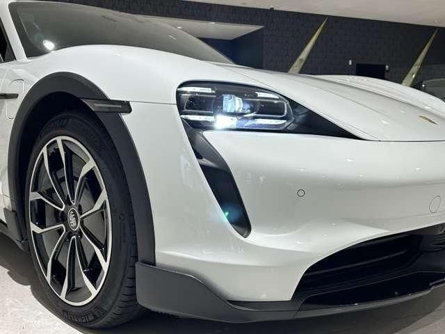صورة 7 لـ 2023 Porsche TAYCAN CROSS TURISMO