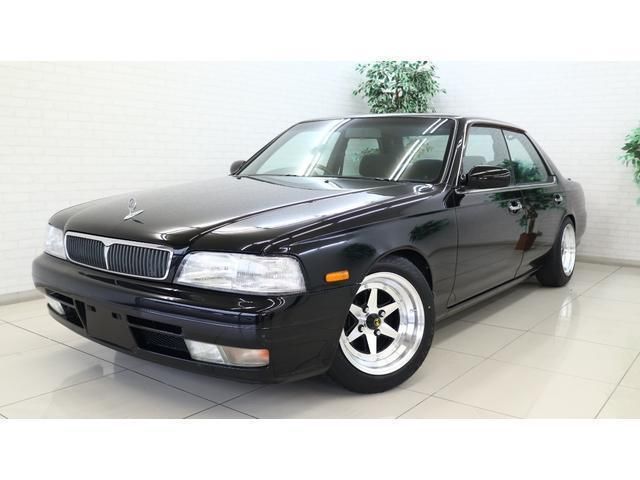1994 Nissan LAUREL 照片 1