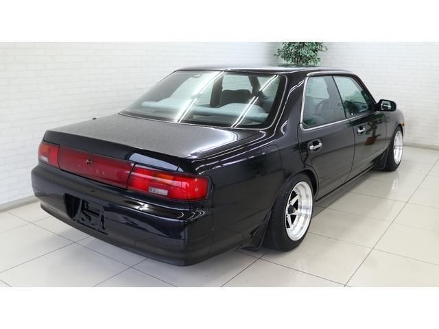1994 Nissan LAUREL 照片 3