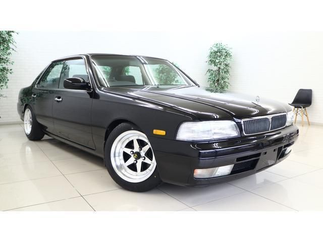 1994 Nissan LAUREL 照片 2