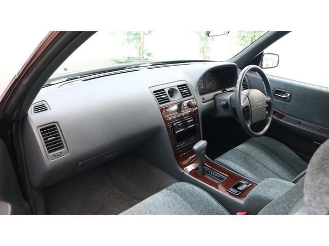 1994 Nissan LAUREL 照片 8
