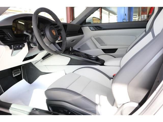صورة مصغرة 3 لـ 2026 Porsche 911