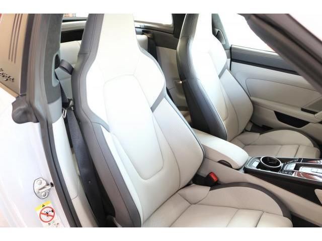 صورة مصغرة 8 لـ 2026 Porsche 911