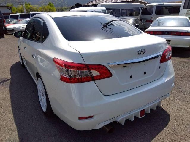 2013 Nissan SYLPHY — фото 2