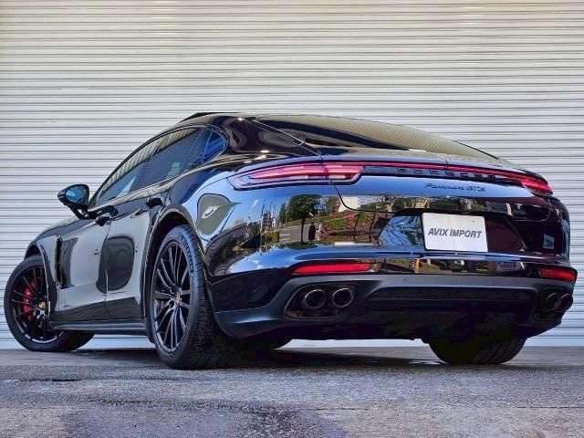 صورة مصغرة 2 لـ 2019 Porsche PANAMERA