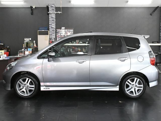 2005 Honda FIT photo 5