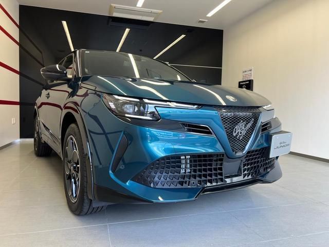 2025 ALFA Romeo JUNIOR 照片 5