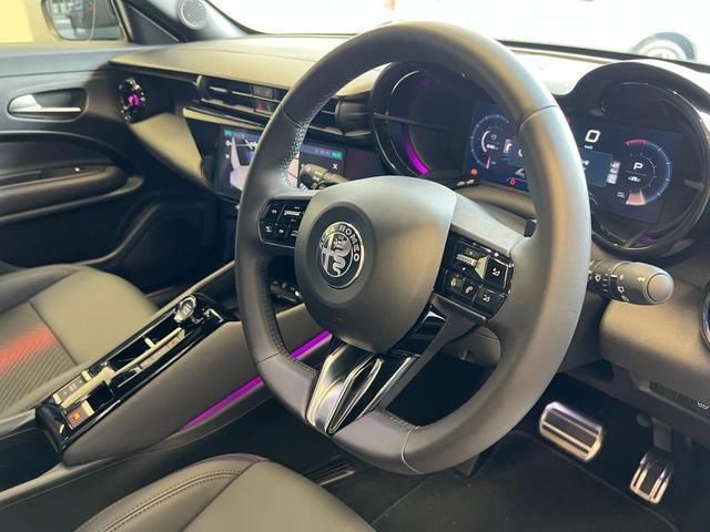 2025 ALFA Romeo JUNIOR 照片 9