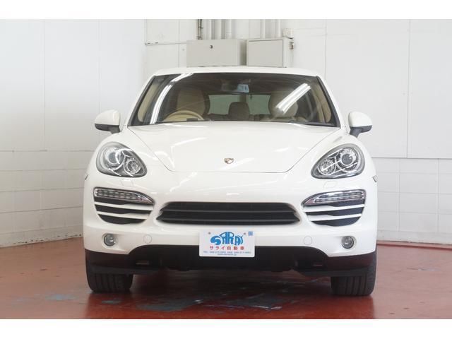 2011 Porsche CAYENNE 缩略图 2