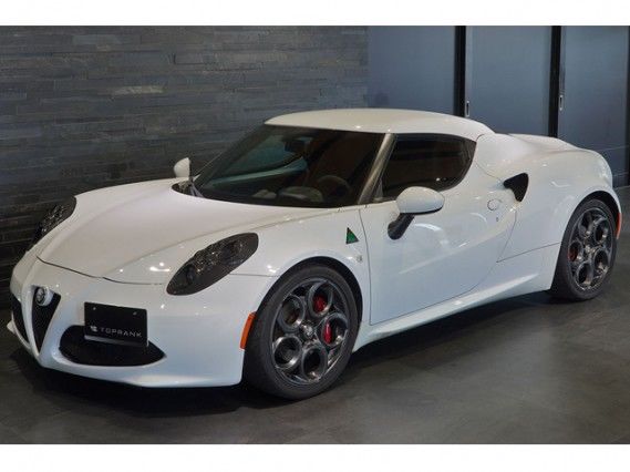 صورة 2 لـ 2015 ALFA Romeo 4C