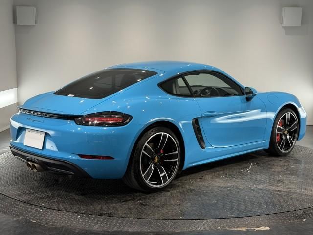 صورة مصغرة 3 لـ 2020 Porsche 718 CAYMAN