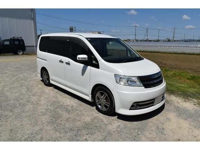 2006 Nissan SERENA — фото 1