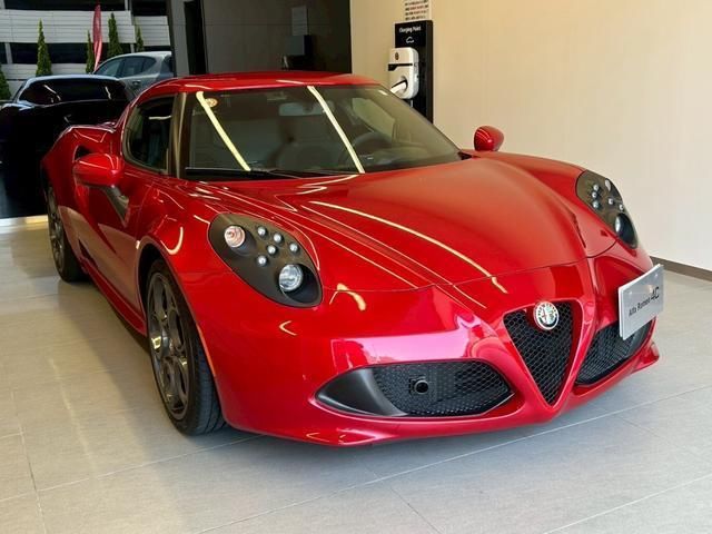 صورة 5 لـ 2015 ALFA Romeo 4C