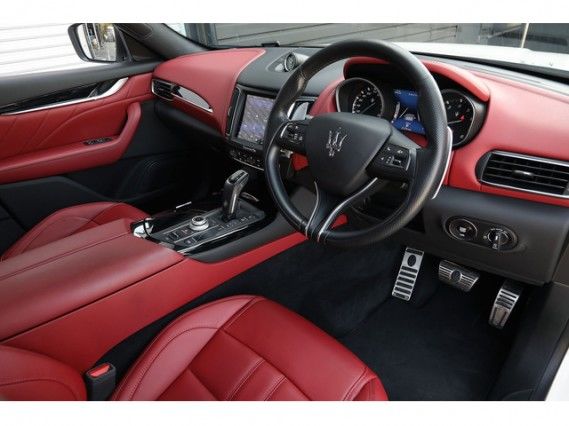 2019 Maserati LEVANTE — миниатюра 8